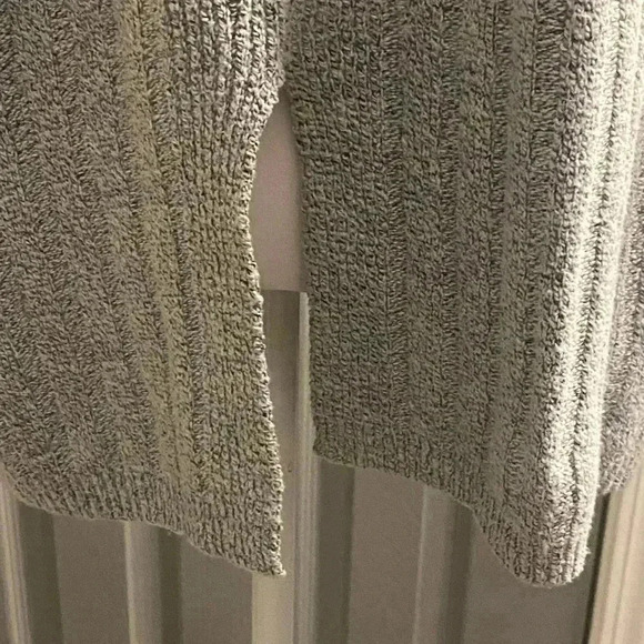 No Boundaries gray open sweater/cardigan ribbed with pockets & lace up back - Picture 8 of 10